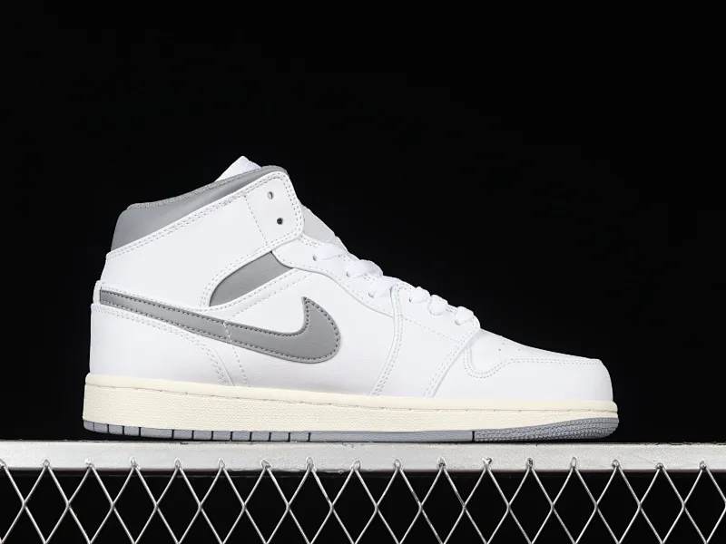 All categories Air Jordan Jordan series basketball shoes Air Jordan 1 Mid Air Jordan 1 Mid "Vintage Grey" AJ1 Joe 1 white gray first year China basketball shoes 554724-135